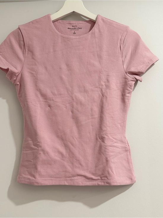 Abercrombie & Fitch Tops - Abercrombie & Fitch Women's Slim Crewneck Tee in Light Pink